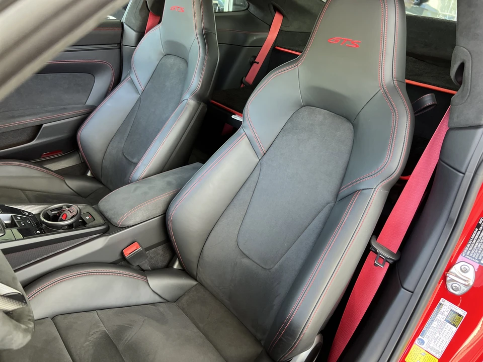 2022 Porsche 992 Carrera 4S - Image 16 of 31
