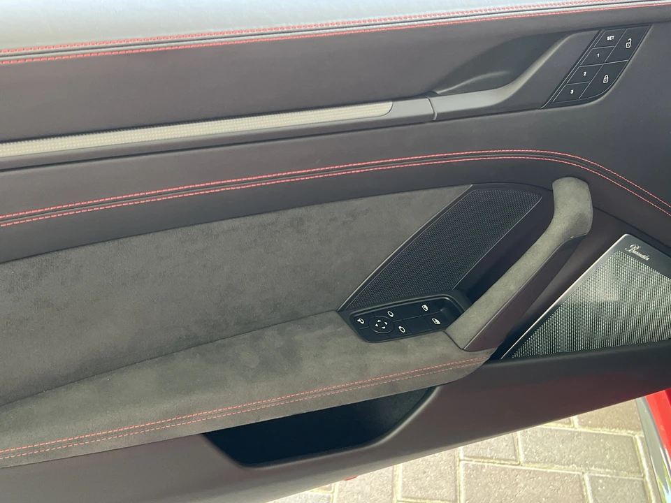 2022 Porsche 992 Carrera 4S - Image 14 of 31
