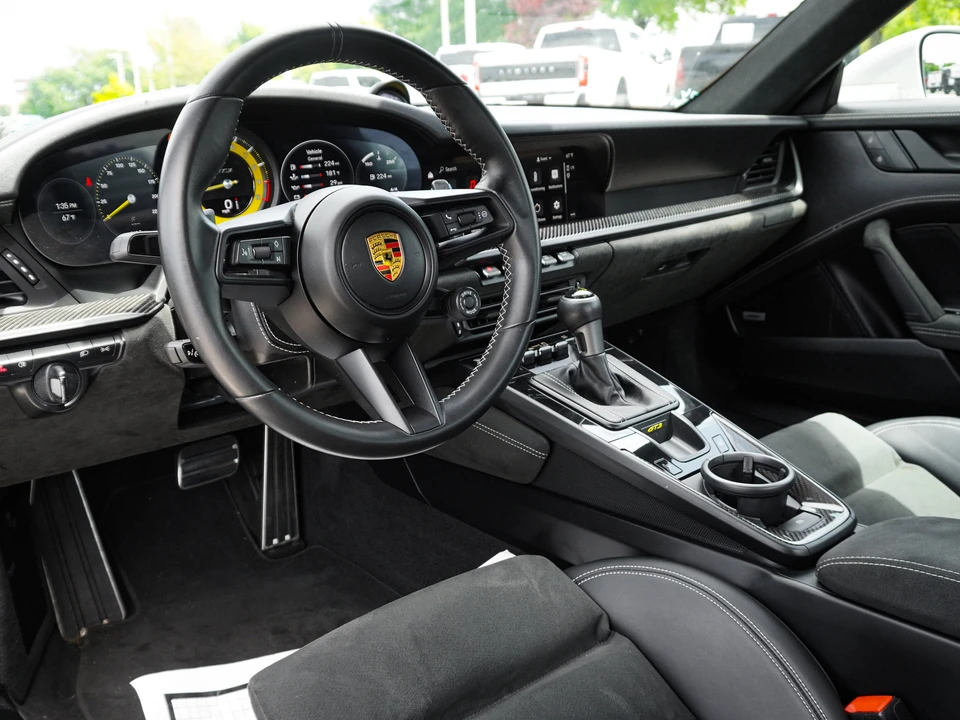 2022 Porsche 992 GT3 - Image 18 of 31