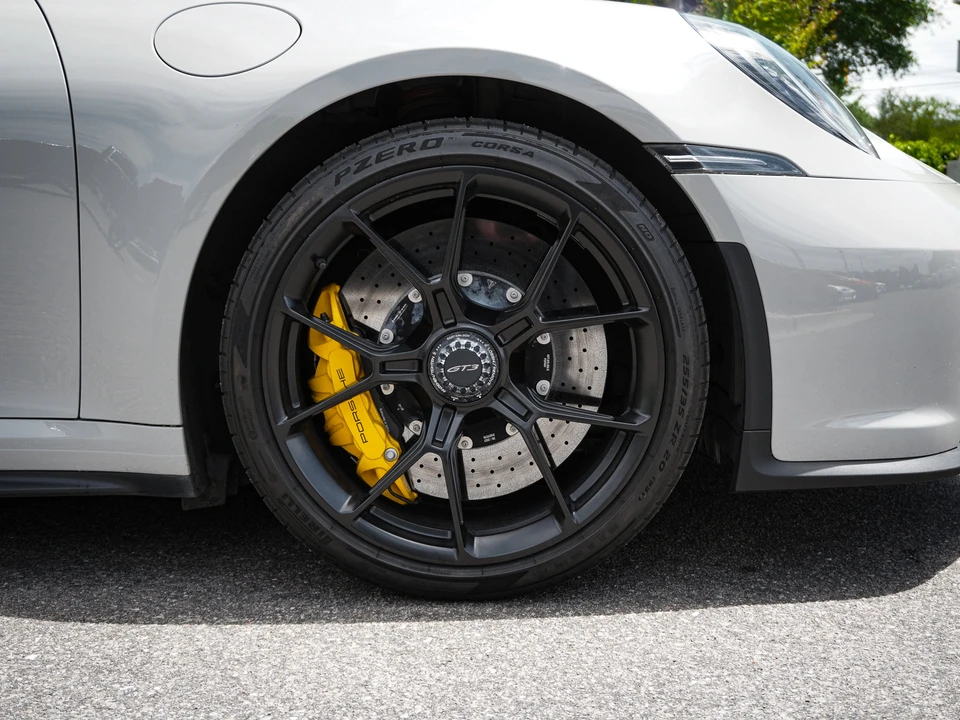 2022 Porsche 992 GT3 - Image 14 of 31