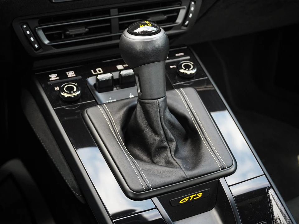 2022 Porsche 992 GT3 - Image 29 of 31