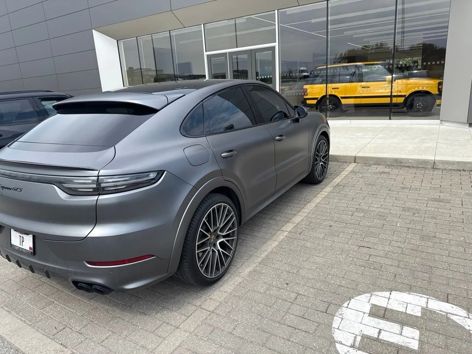 2022 Porsche 9Y0/9Y3 Cayenne Coupe - Image 4 of 22