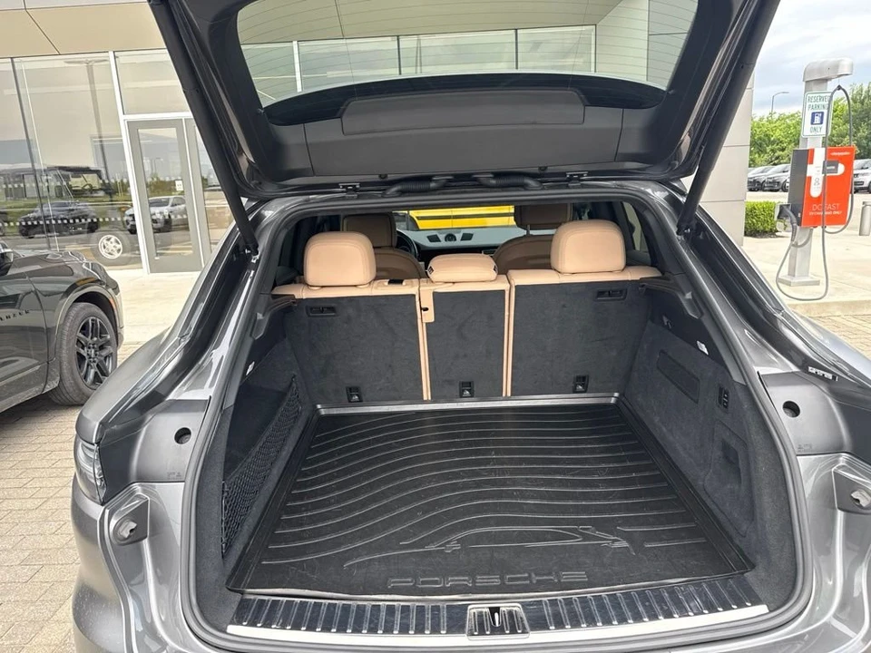 2022 Porsche 9Y0/9Y3 Cayenne Coupe - Image 18 of 22