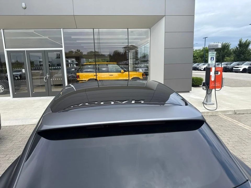 2022 Porsche 9Y0/9Y3 Cayenne Coupe - Image 17 of 22