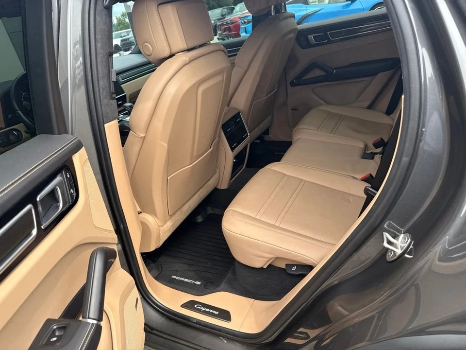 2022 Porsche 9Y0/9Y3 Cayenne Coupe - Image 16 of 22