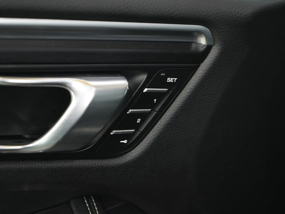 2022 Porsche Macan GTS - Image 26 of 31