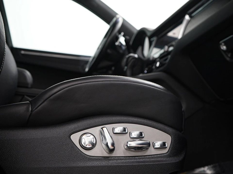 2022 Porsche Macan GTS - Image 14 of 31