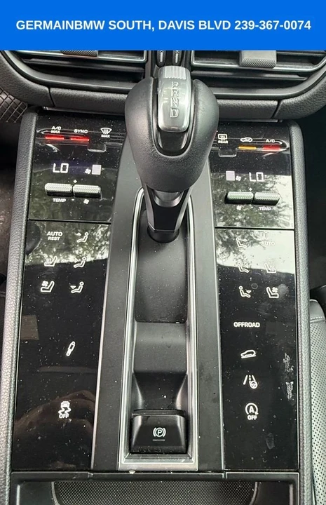 2022 Porsche Macan S - Image 21 of 26
