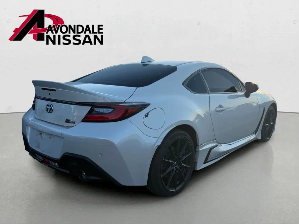 2022 Toyota GR86 2nd Gen - Image 5 of 31