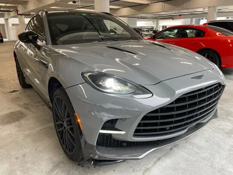 2023 Aston Martin DBX 707