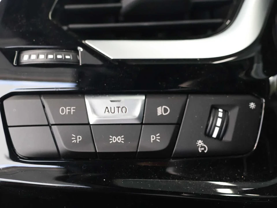 2023 BMW Z4 - Image 15 of 24