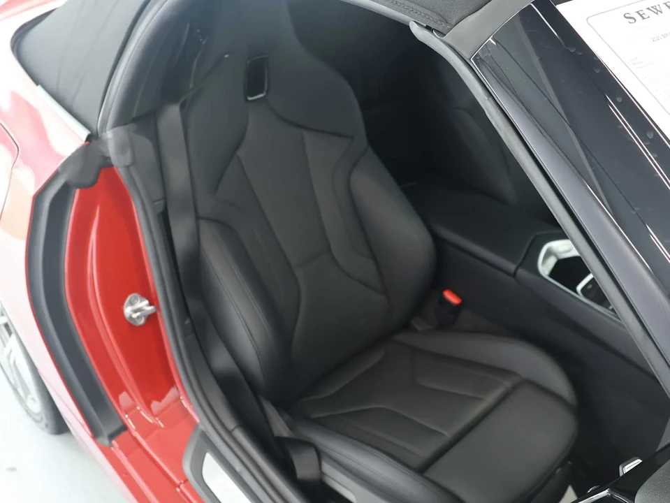 2023 BMW Z4 - Image 13 of 24