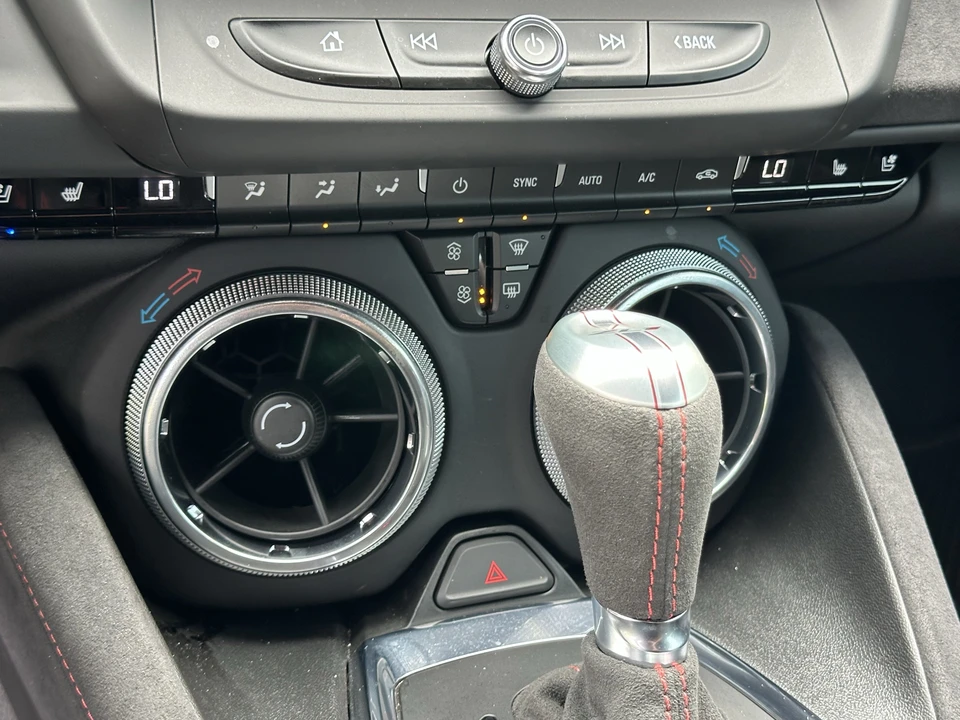 2023 Chevrolet Camaro ZL1 6th Gen - Image 25 of 31