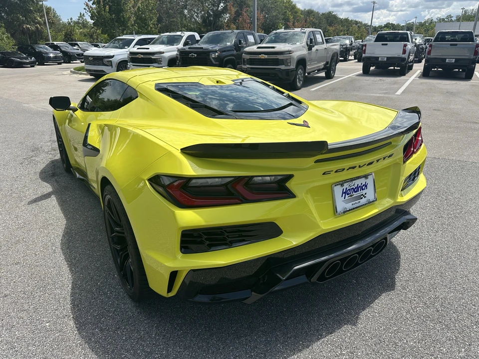 2023 Chevrolet Corvette C8 Z06 - Image 7 of 31