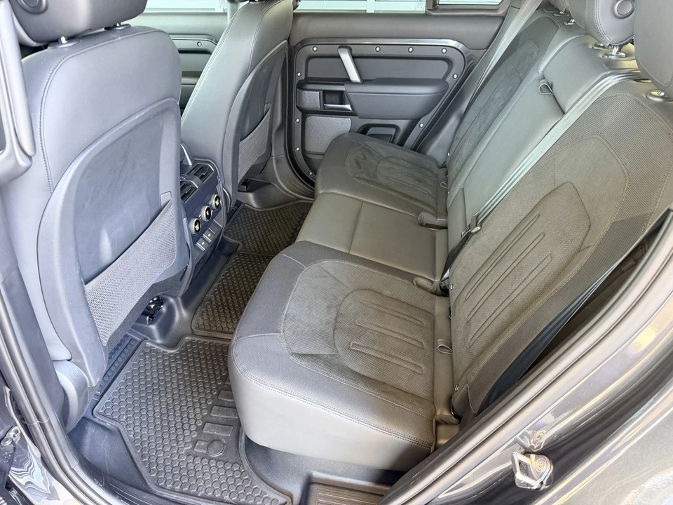 2023 Land Rover Defender L663 - Image 19 of 26