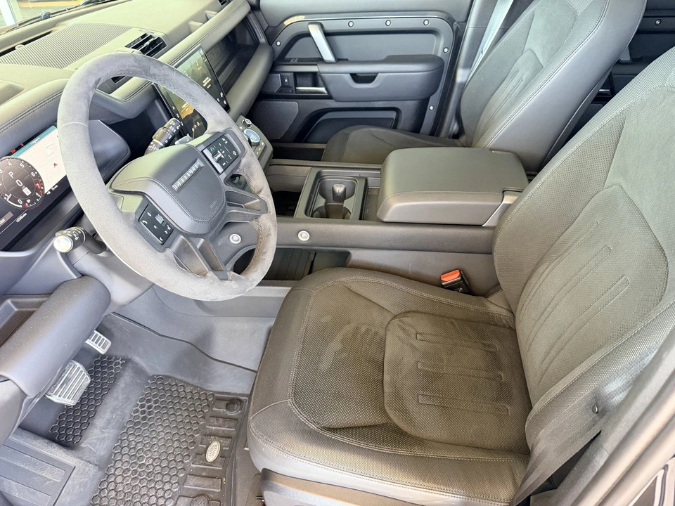 2023 Land Rover Defender L663 - Image 13 of 26