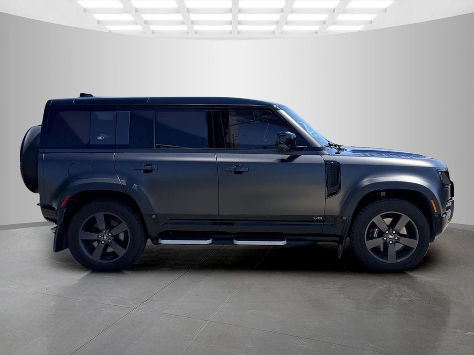 2023 Land Rover Defender L663 - Image 4 of 26