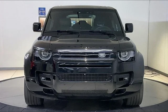 2023 Land Rover Defender L663 - Image 2 of 31
