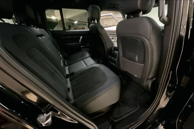 2023 Land Rover Defender L663 - Image 12 of 31