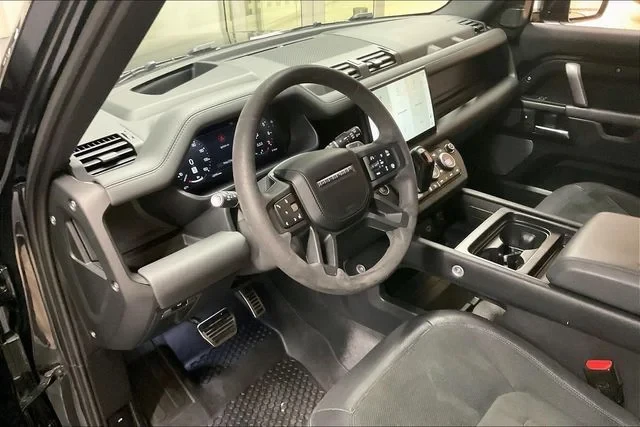 2023 Land Rover Defender L663 - Image 22 of 31
