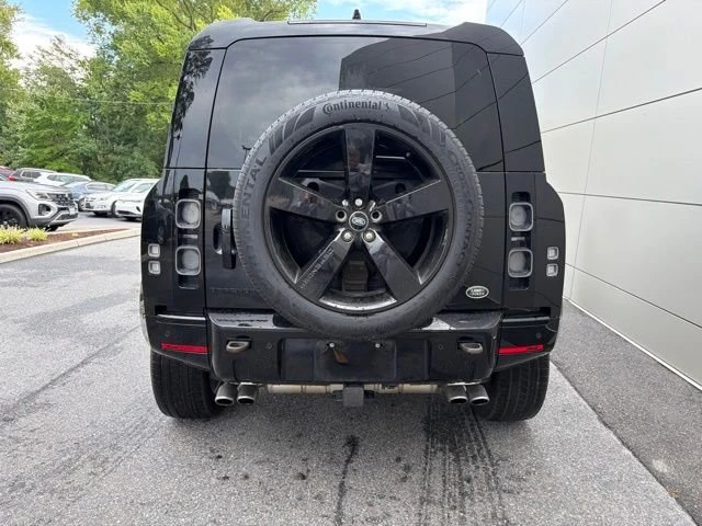 2023 Land Rover Defender V8 - Image 4 of 10