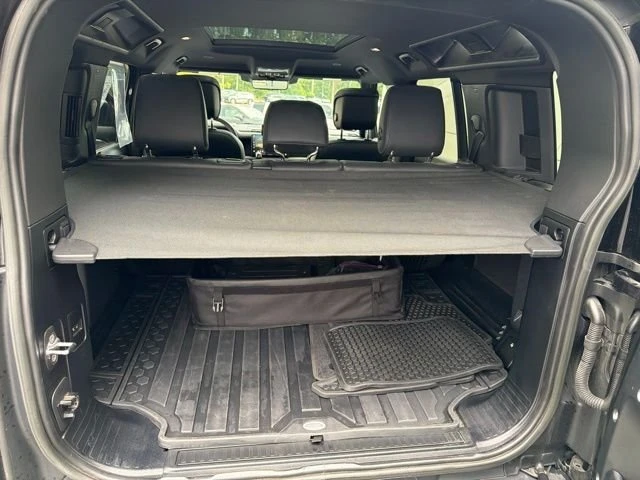 2023 Land Rover Defender V8 - Image 10 of 10