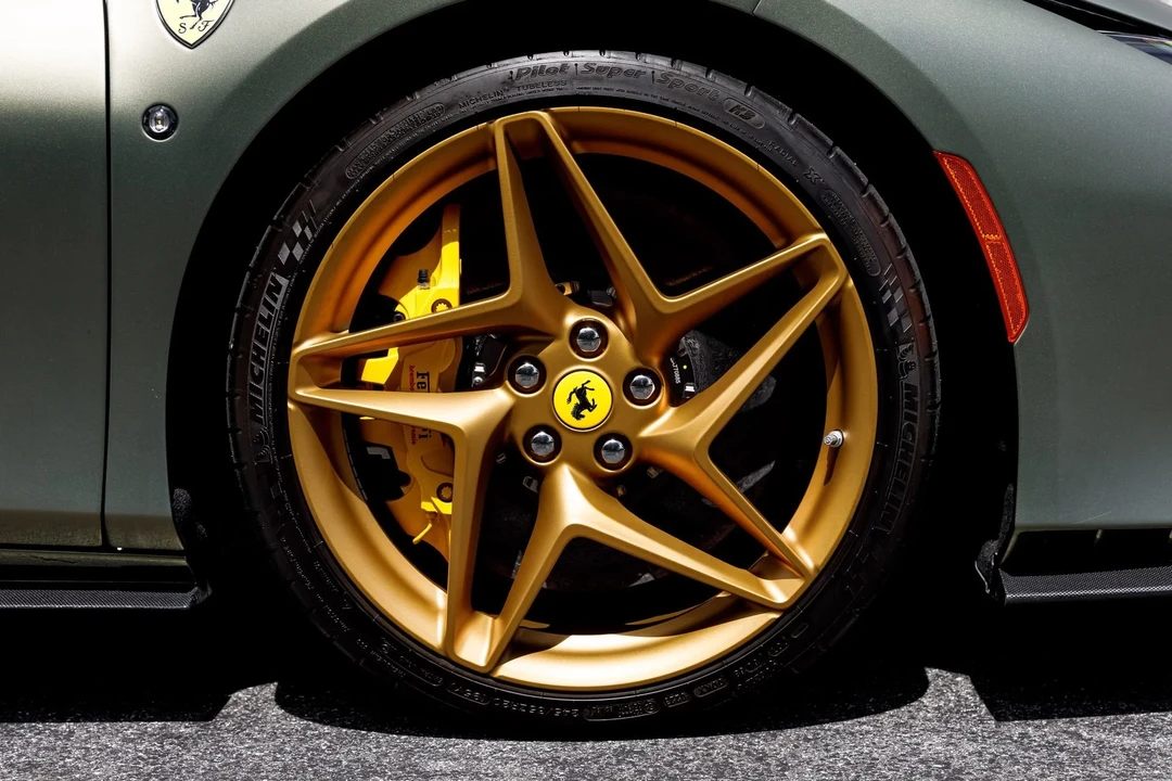 2023 Ferrari F8 Spider - Image 19 of 31