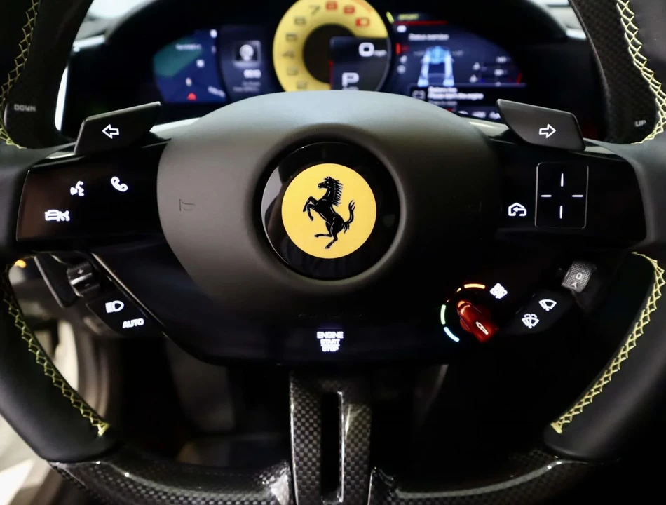 2023 Ferrari Roma - Image 24 of 31