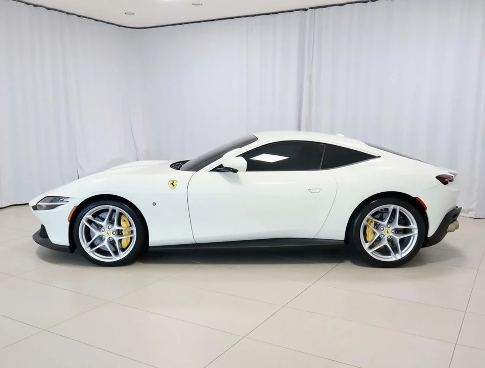 2023 Ferrari Roma - Image 2 of 31