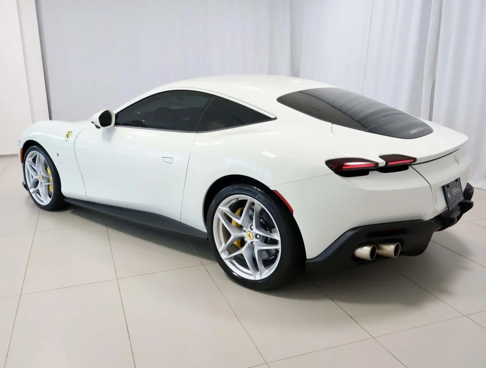 2023 Ferrari Roma - Image 3 of 31
