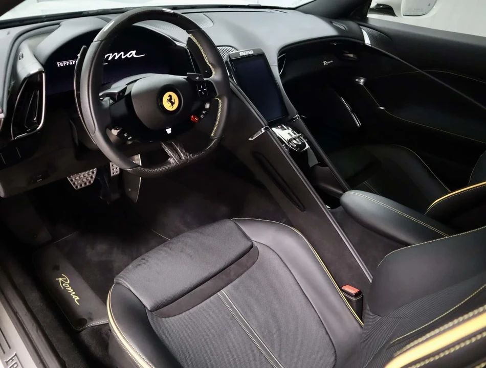 2023 Ferrari Roma - Image 20 of 31