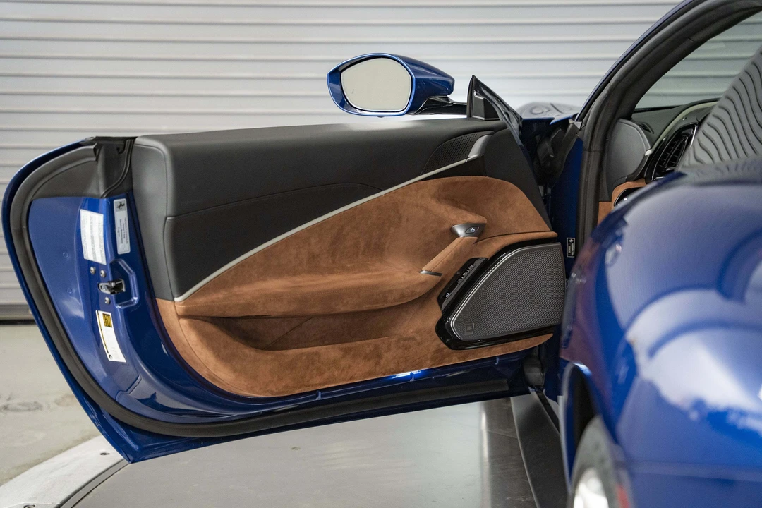 2023 Ferrari Roma - Image 18 of 31