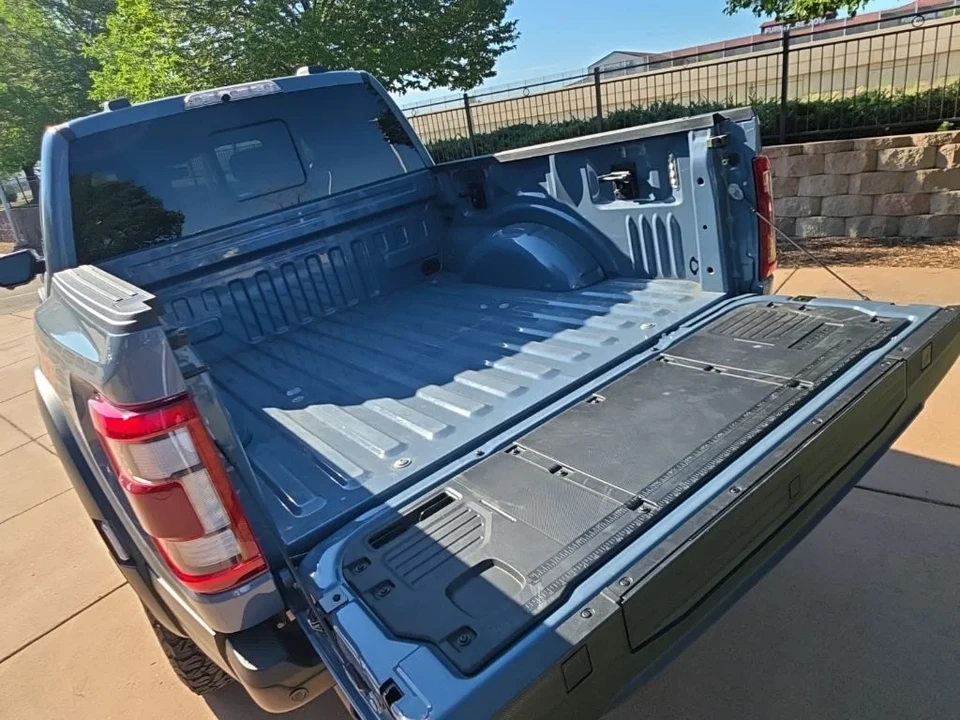 2023 Ford F-150 Raptor 14th Gen - Image 9 of 31