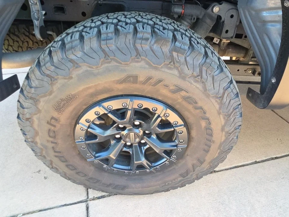 2023 Ford F-150 Raptor 14th Gen - Image 14 of 31