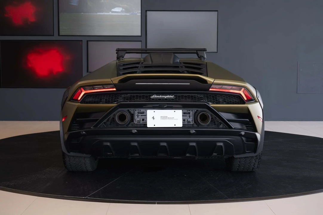 2023 Lamborghini Huracan Sterrato - Image 5 of 31