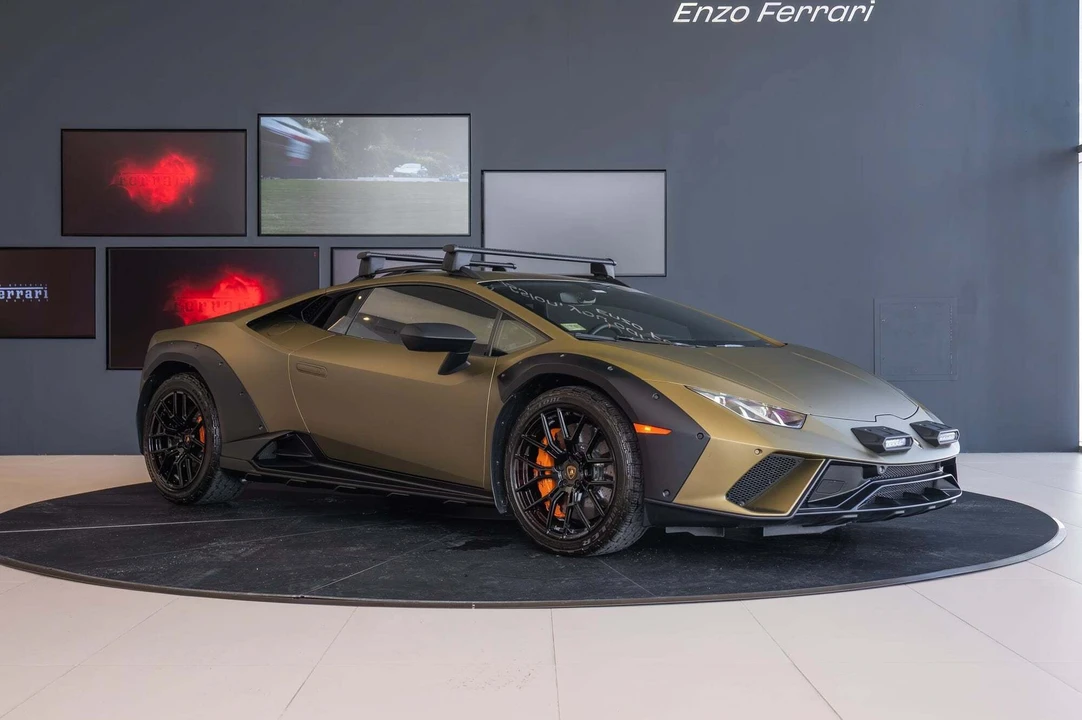 2023 Lamborghini Huracan Sterrato - Image 10 of 31