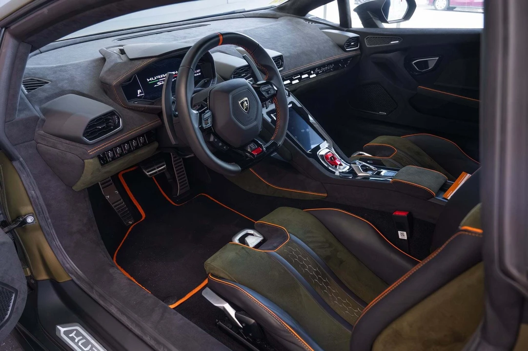 2023 Lamborghini Huracan Sterrato - Image 16 of 31