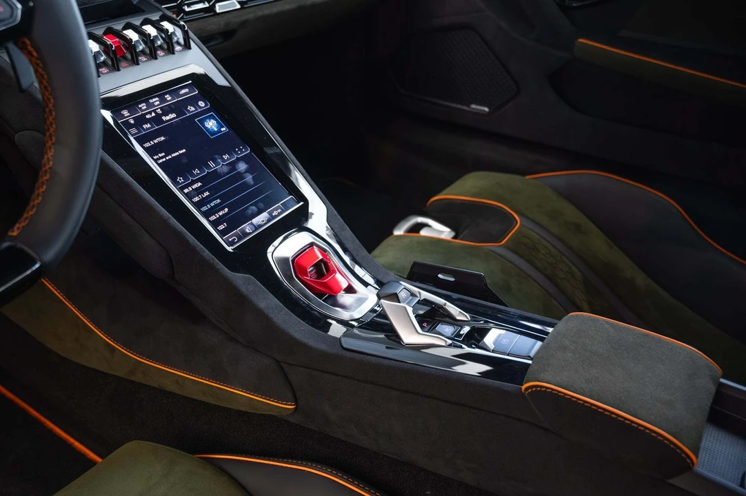 2023 Lamborghini Huracan Sterrato - Image 26 of 31
