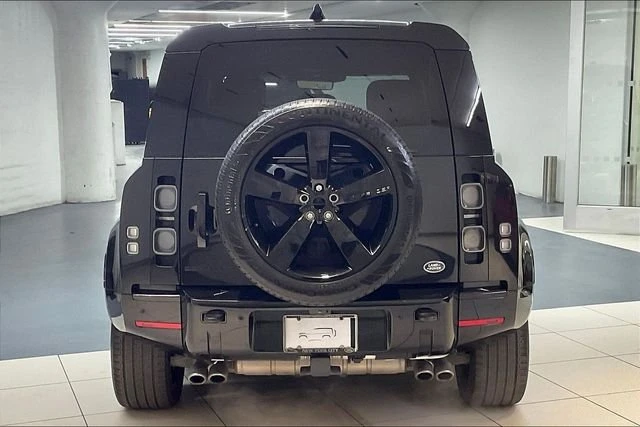 2023 Land Rover Defender L663 - Image 3 of 31