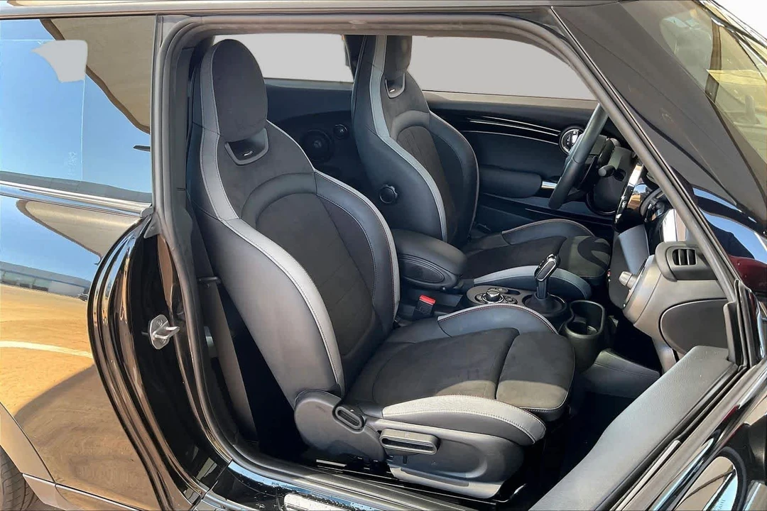 2023 Mini Mini John Cooper Works 3rd Gen - Image 10 of 31