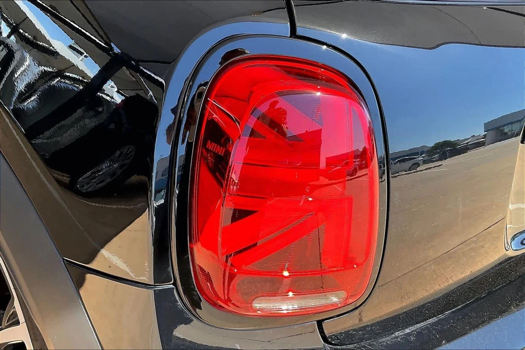 2023 Mini Mini John Cooper Works 3rd Gen - Image 29 of 31