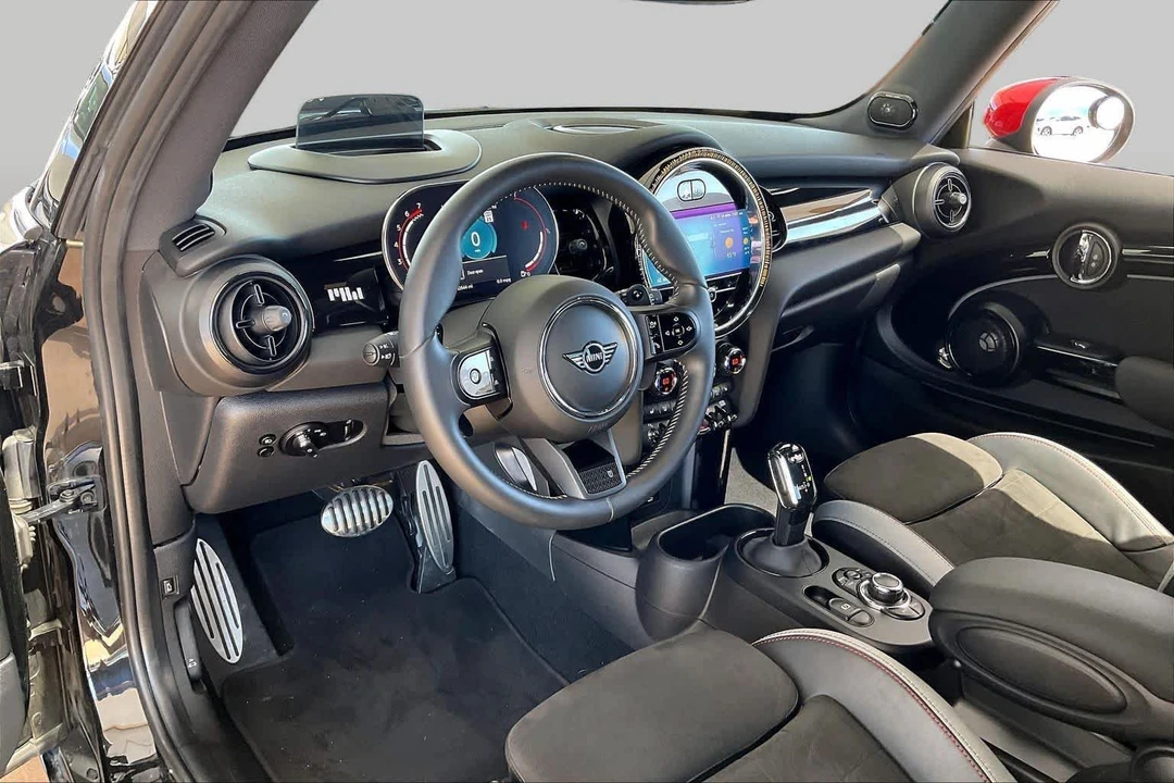 2023 Mini Mini John Cooper Works 3rd Gen - Image 18 of 31