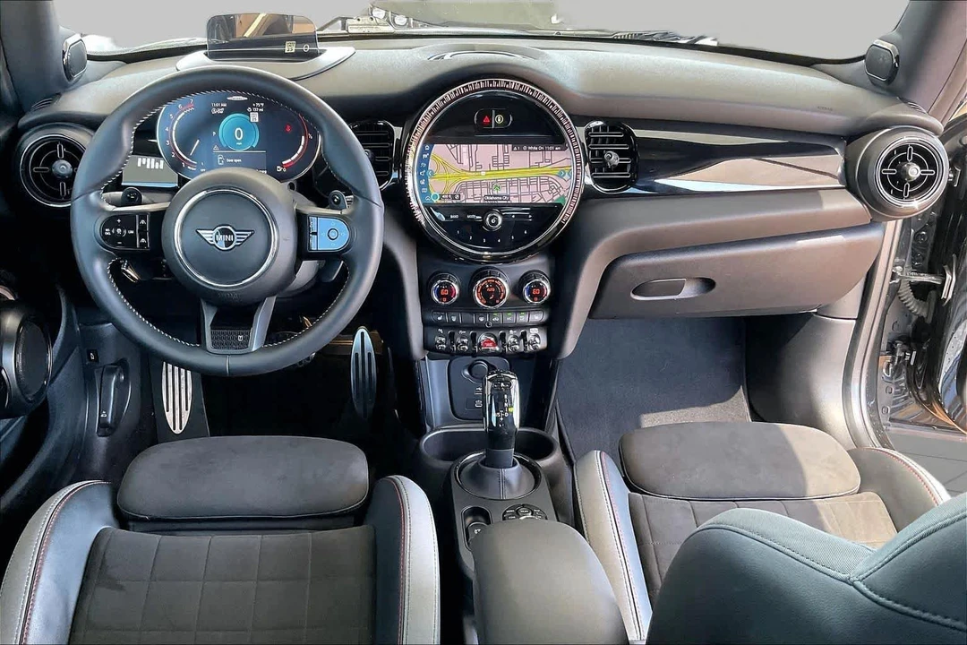 2023 Mini Mini John Cooper Works 3rd Gen - Image 16 of 31