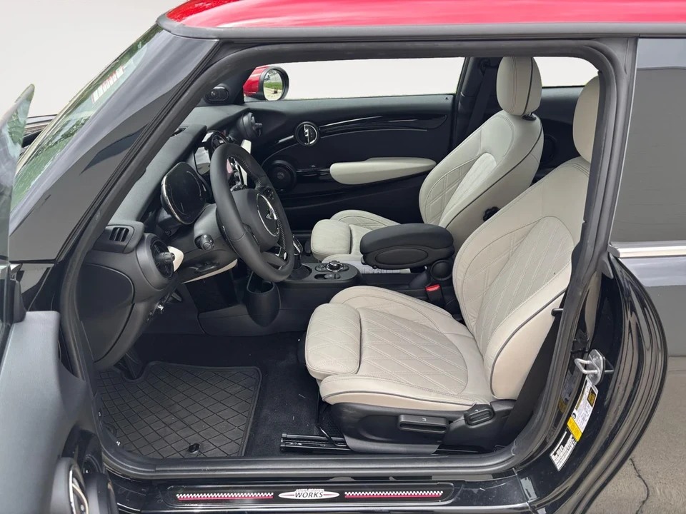 2023 Mini Mini John Cooper Works 3rd Gen - Image 20 of 31