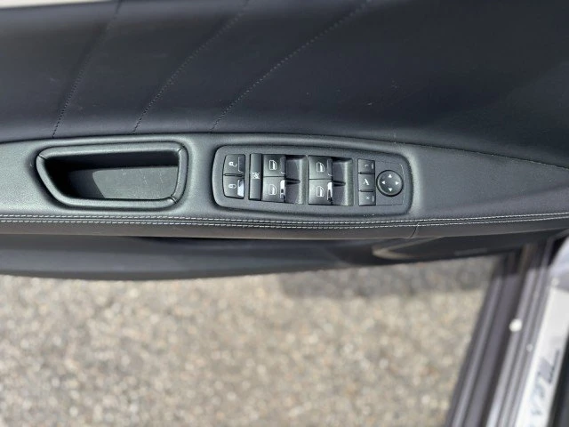 2023 Maserati Quattroporte 6th Gen - Image 25 of 31