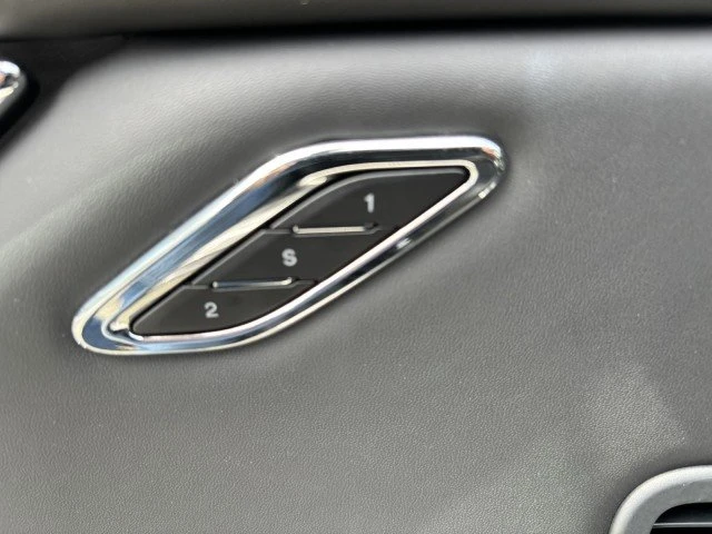 2023 Maserati Quattroporte 6th Gen - Image 26 of 31