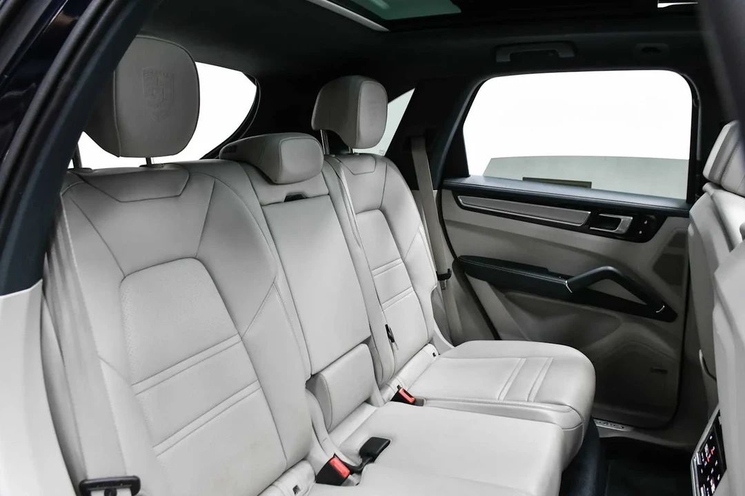 2023 Porsche 9Y0/9Y3 Cayenne - Image 21 of 23