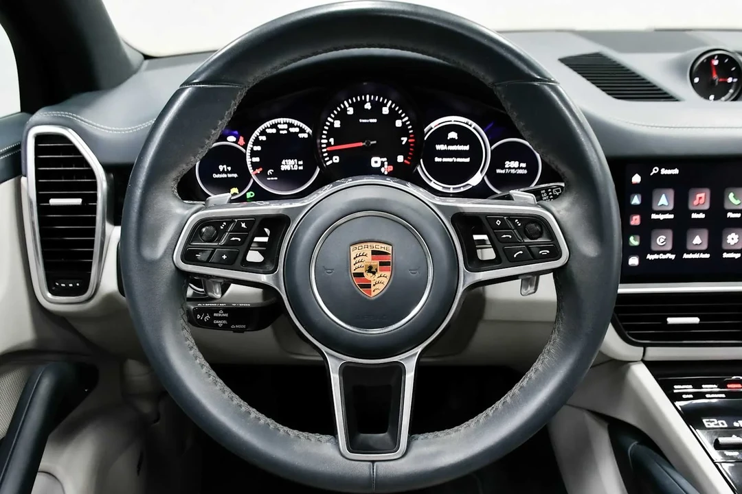 2023 Porsche 9Y0/9Y3 Cayenne - Image 17 of 23