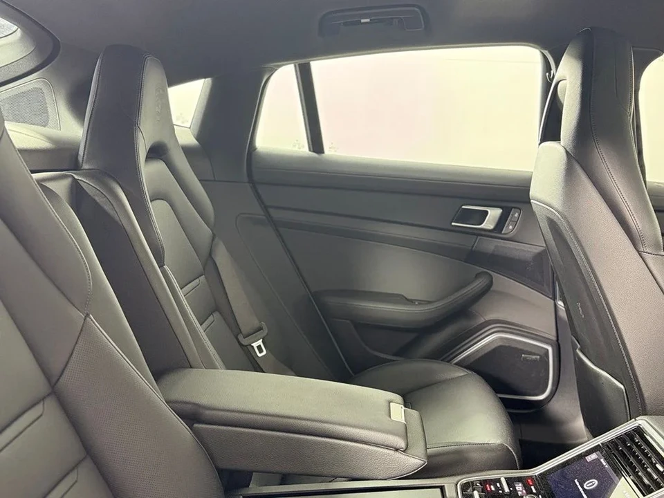 2023 Porsche 971 Panamera - Image 24 of 30