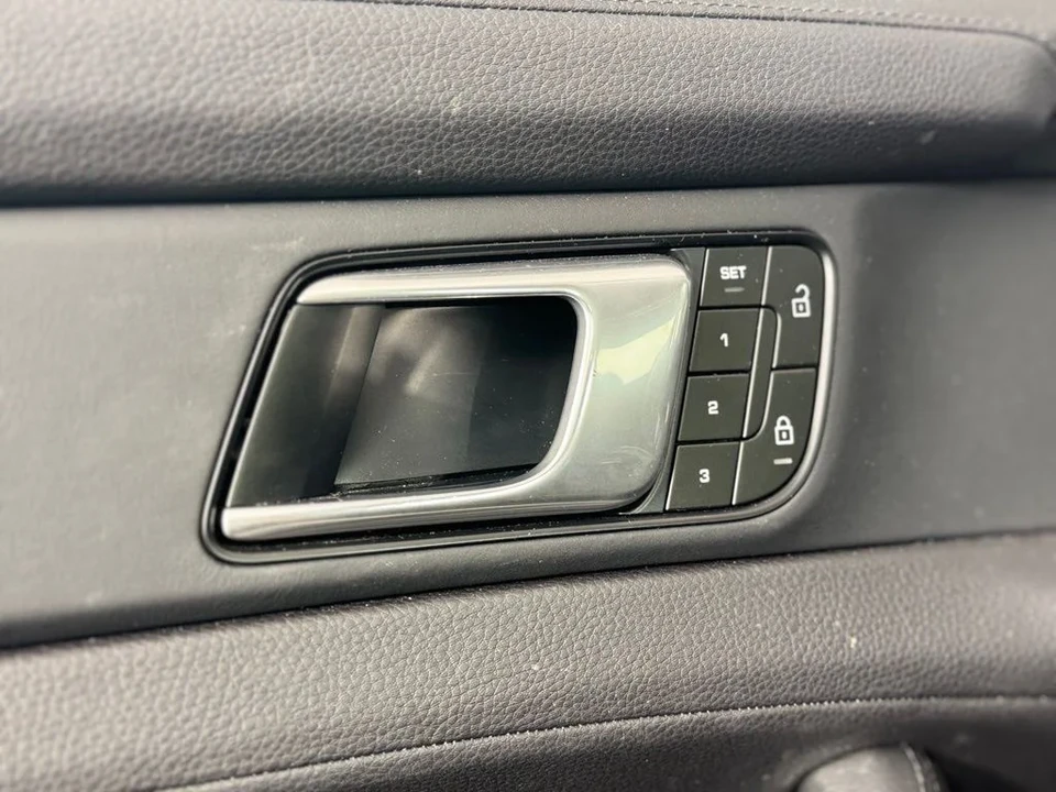 2023 Porsche 971 Panamera - Image 12 of 30